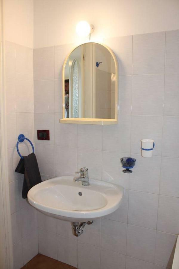 Apartament La Casetta Di Graziella Vezzi Portio Zewnętrze zdjęcie